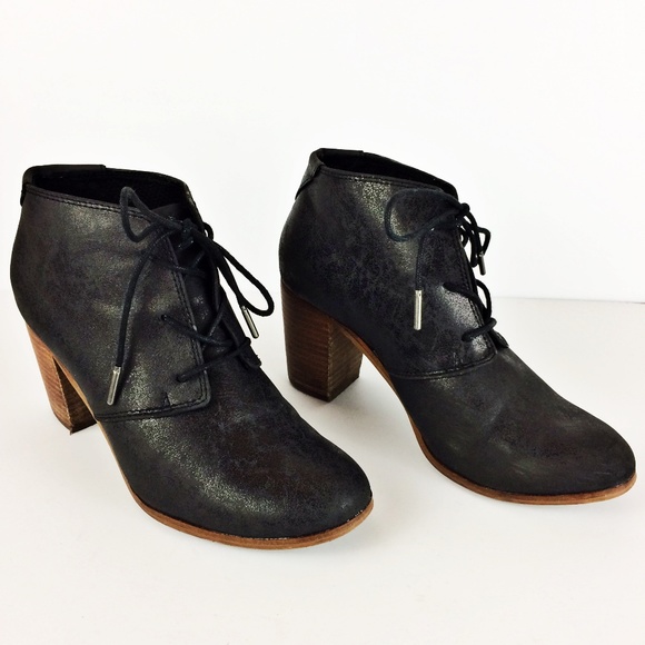 Toms Shoes - Toms Metallic Black Lace Up Lunata Boots Sz 10 W